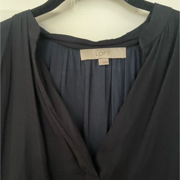 ANN TAYLOR LOFT navy blouse - Picture 3 of 6